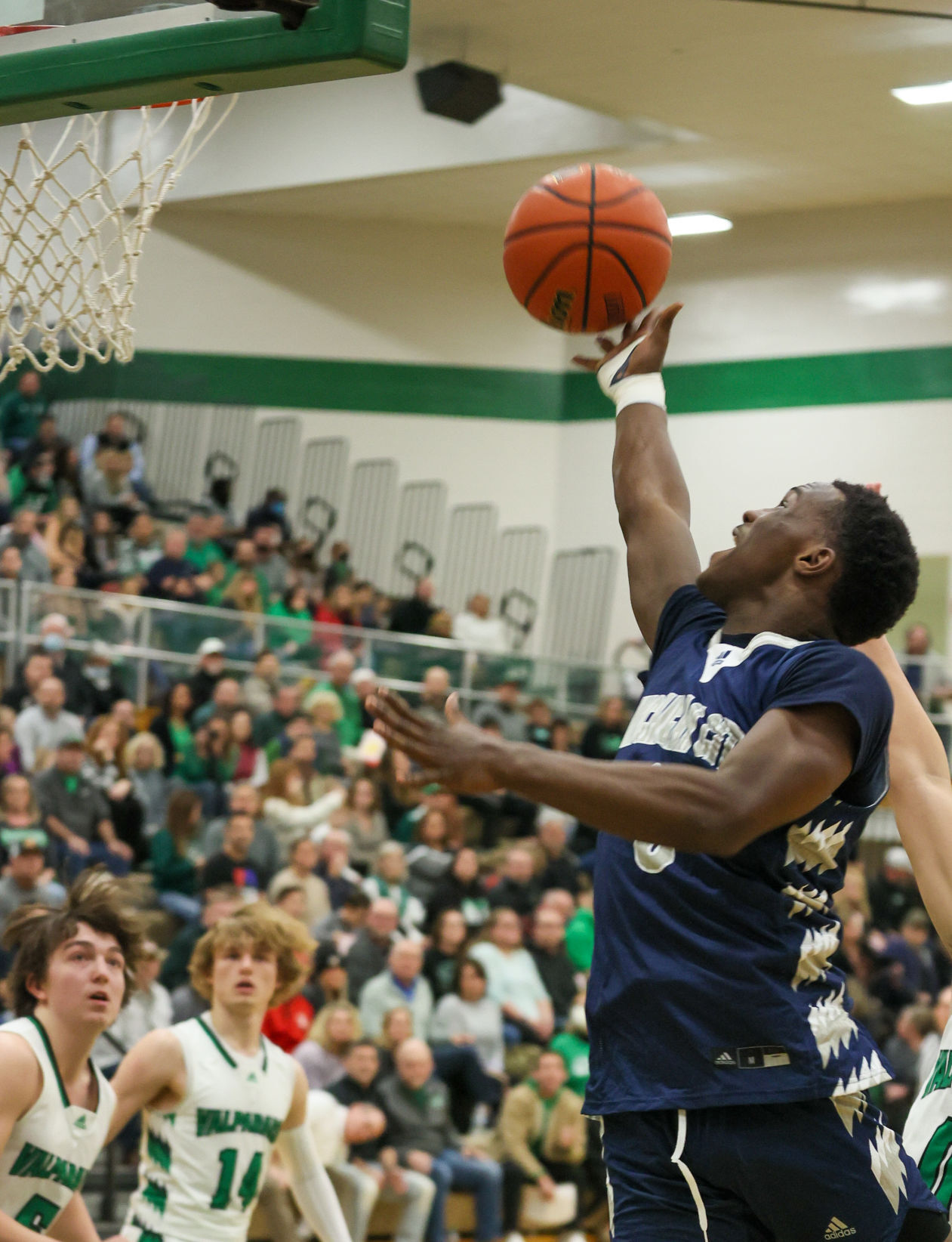 Michigan City visits Valparaiso in DAC play
